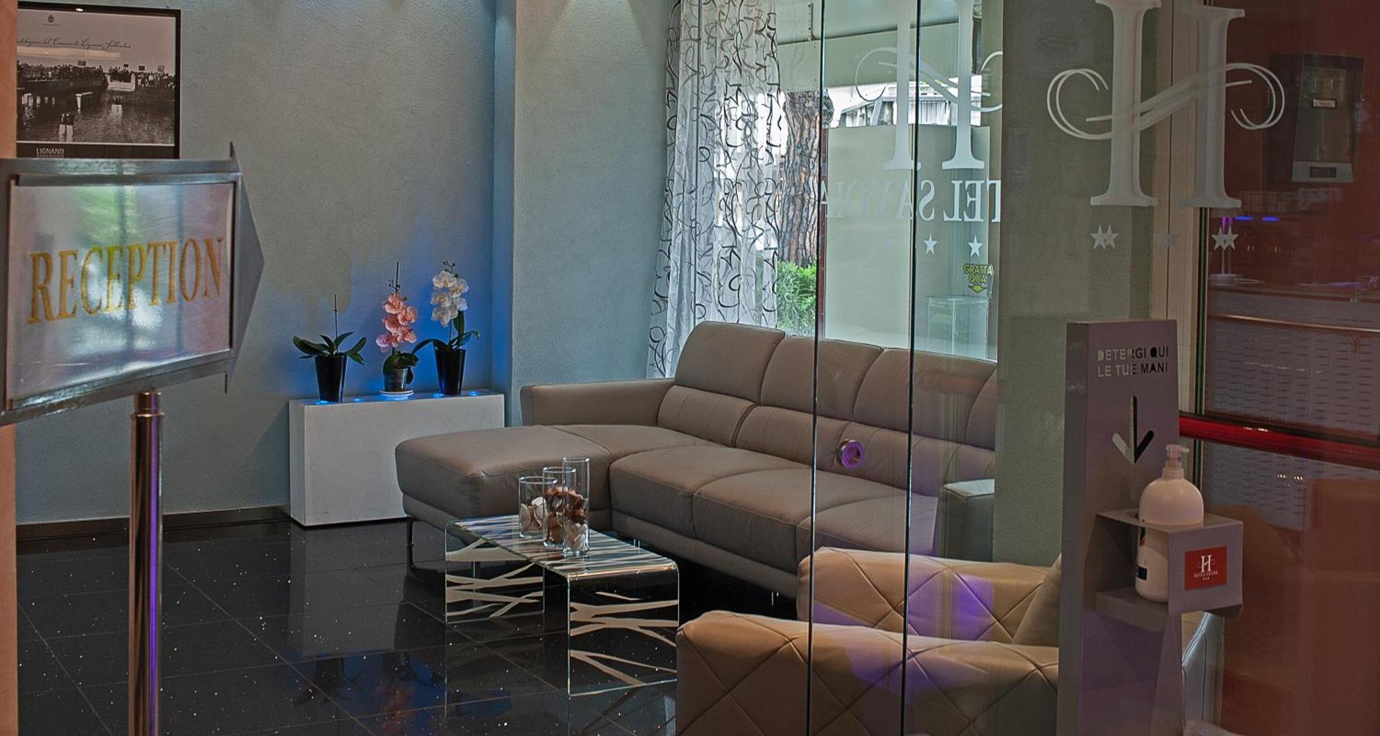 Hotel Savoia Lignano Sabbiadoro Bagian luar foto