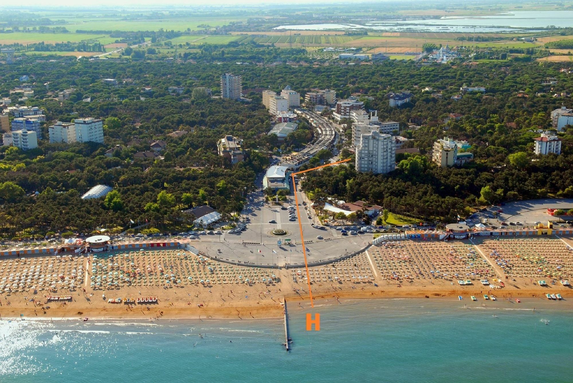 Hotel Savoia Lignano Sabbiadoro Bagian luar foto